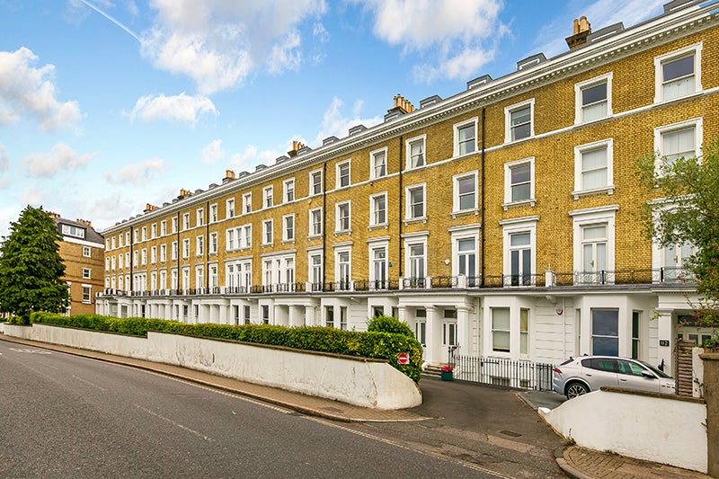 Flat Richmond Hill in Greater London