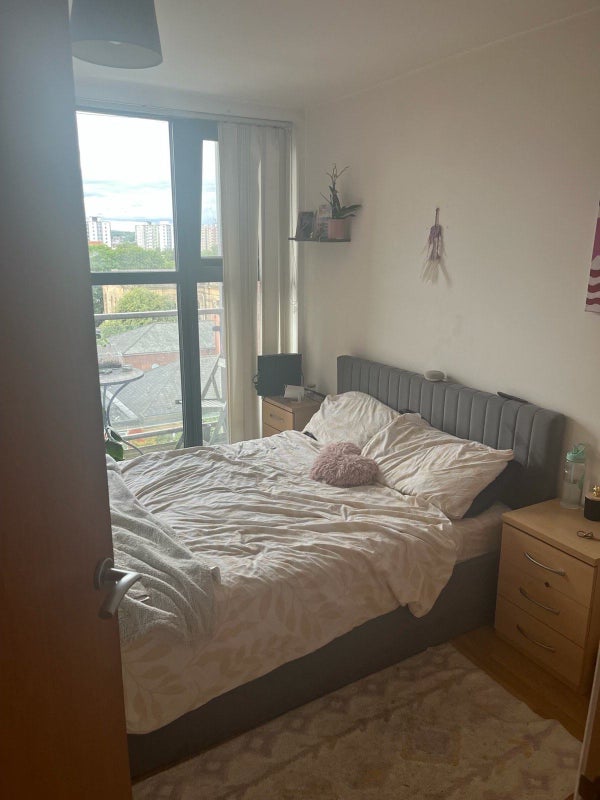 Room Chapel Street in Salford