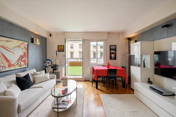 Flat Cheltenham Terrace in Greater London