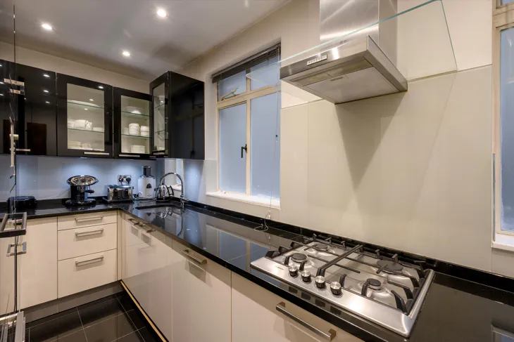 Flat Cheltenham Terrace in Greater London