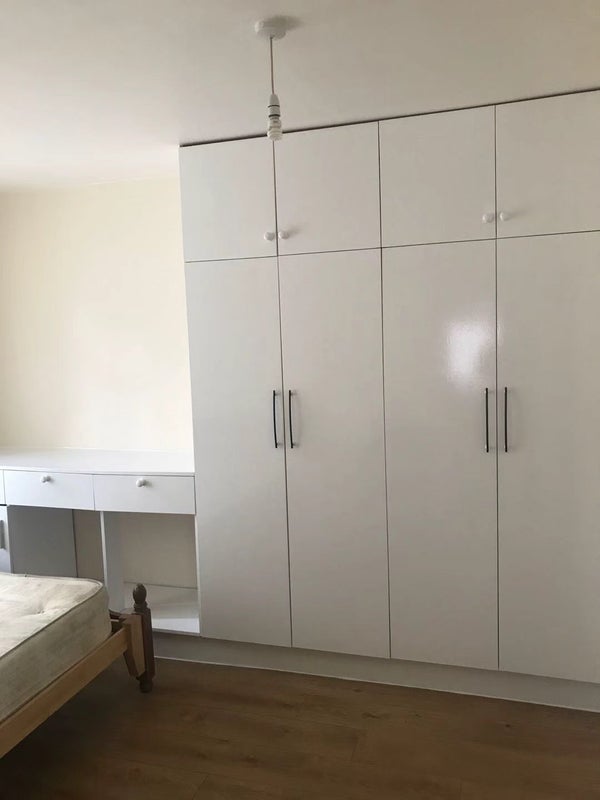 Room Sanderstead Road in Greater London