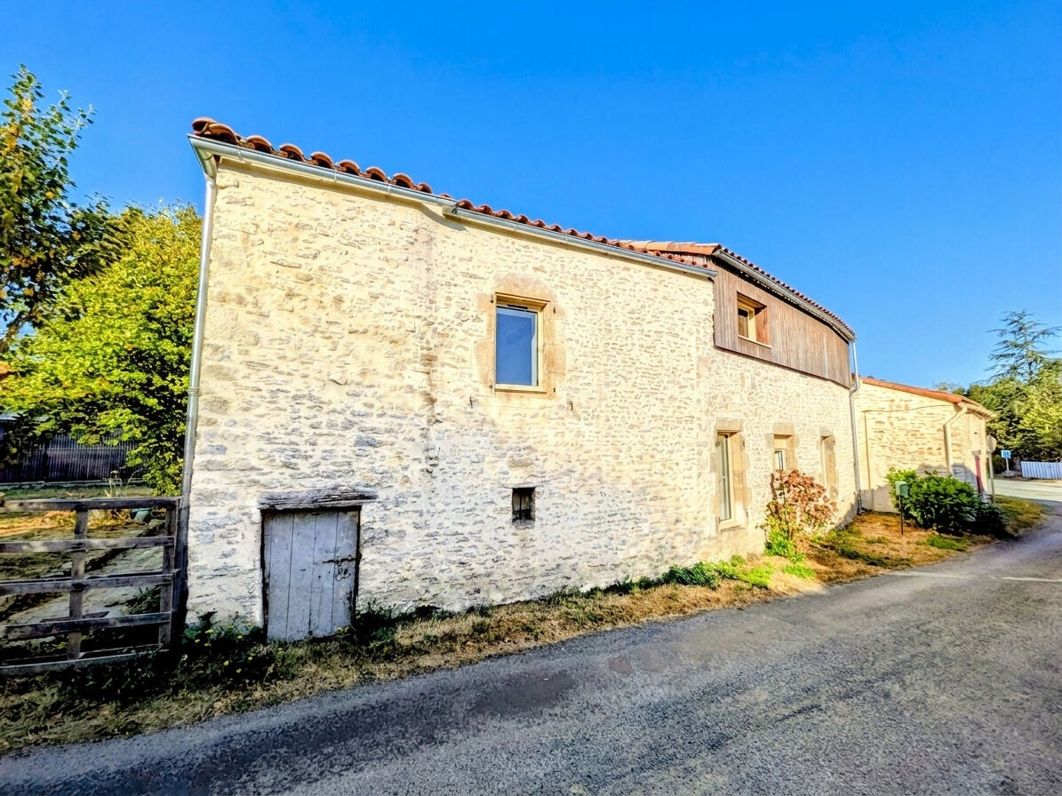 Maison Impasse du Vieux Donjon à Sainte-Cécile