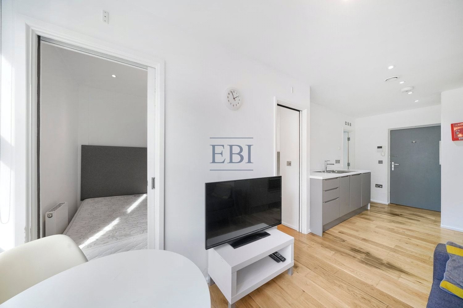 Flat Baynes Street in Greater London