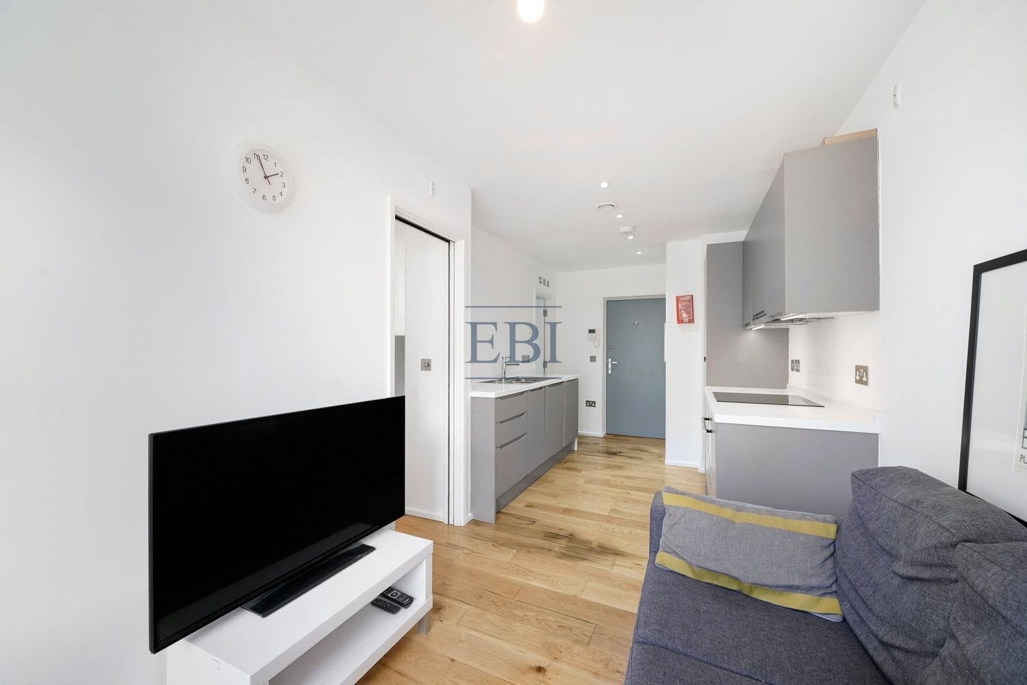 Flat Baynes Street in Greater London