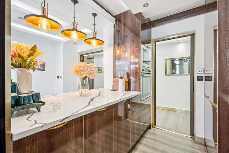 Flat Clifton Place in City of Westminster