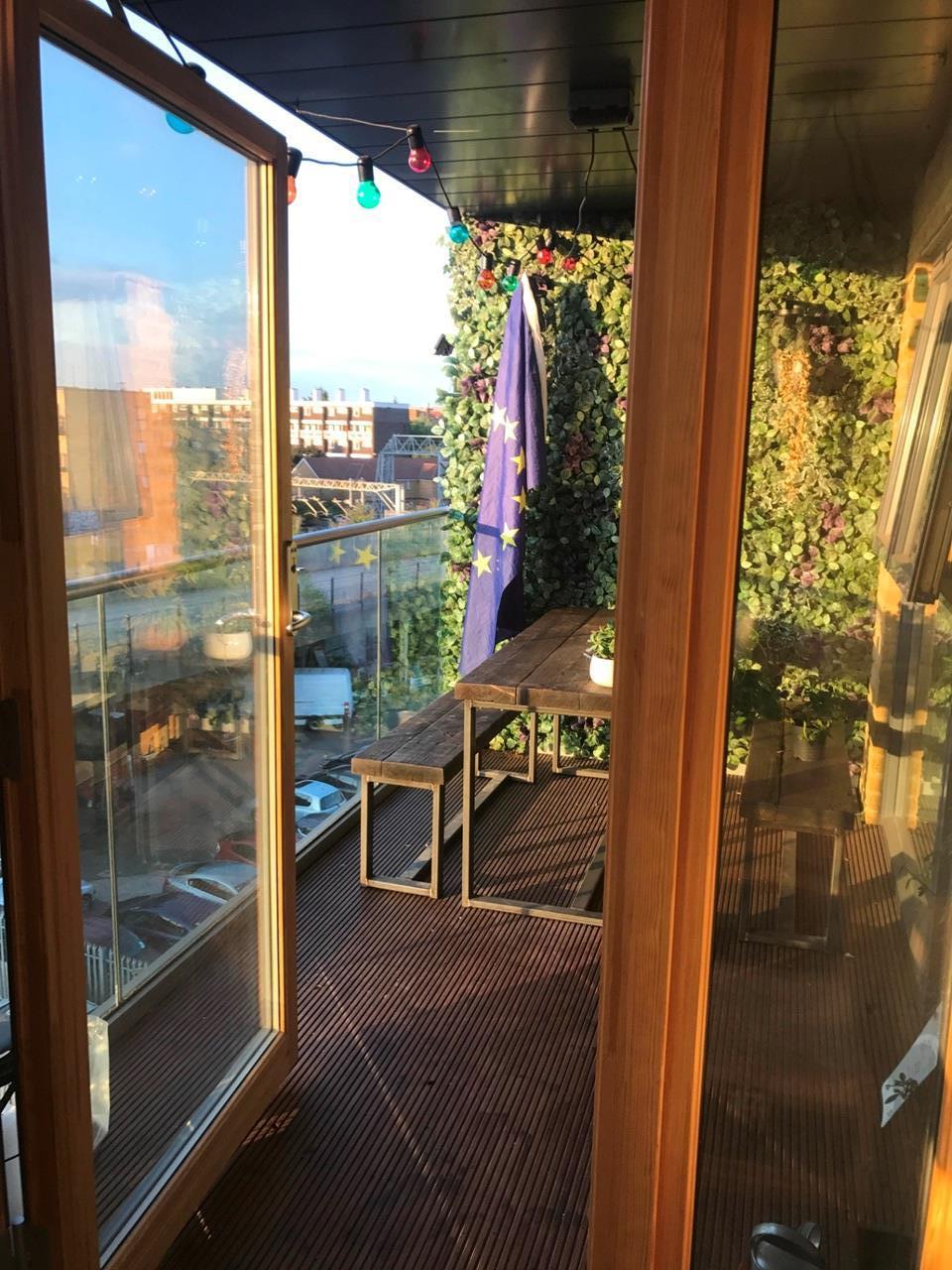 Flat Pedley Street in Greater London