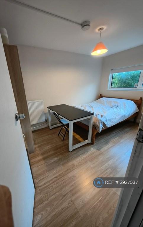 Room Nuns Way in Cambridge
