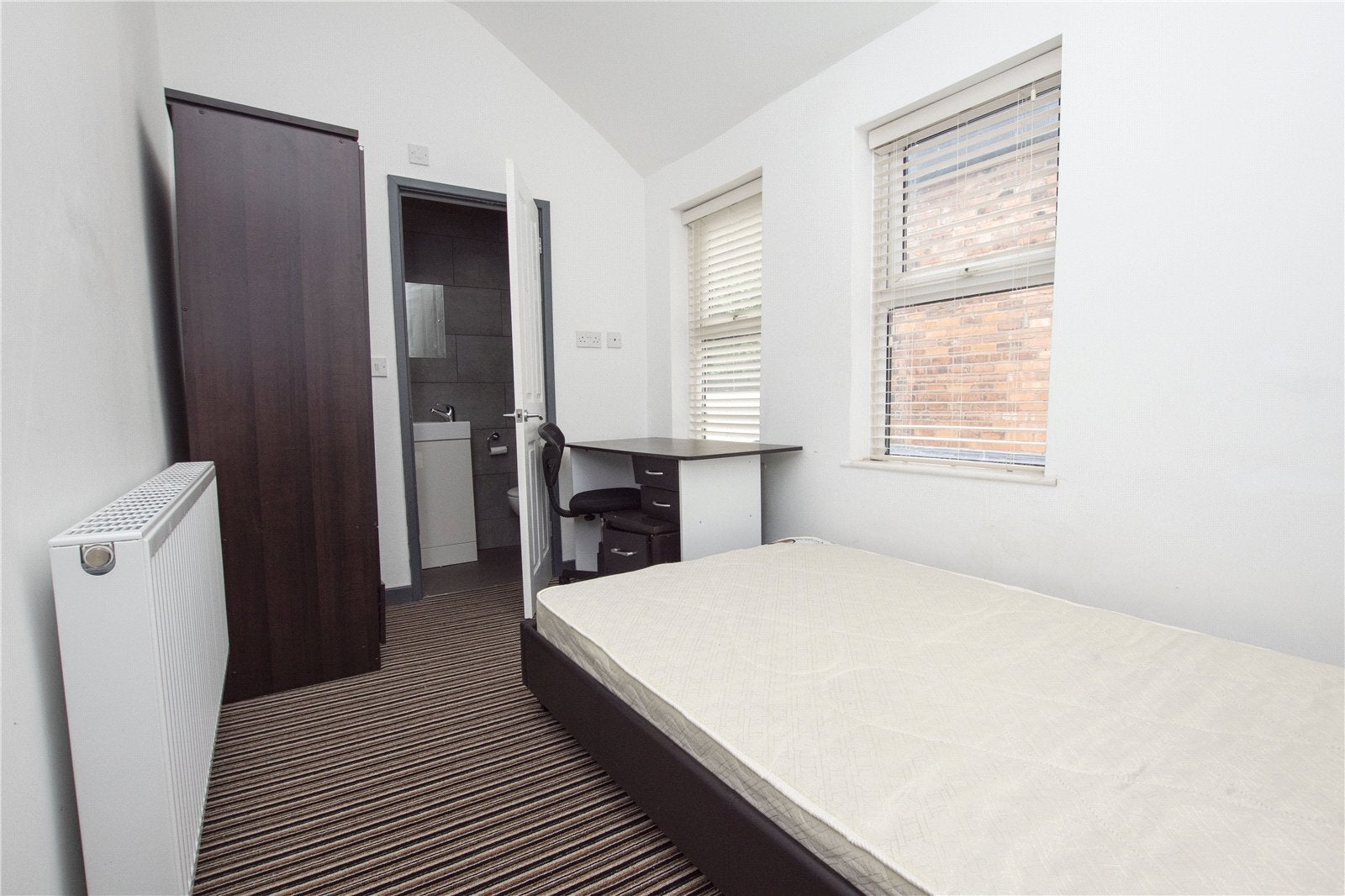 Flat Pershore Road in Birmingham