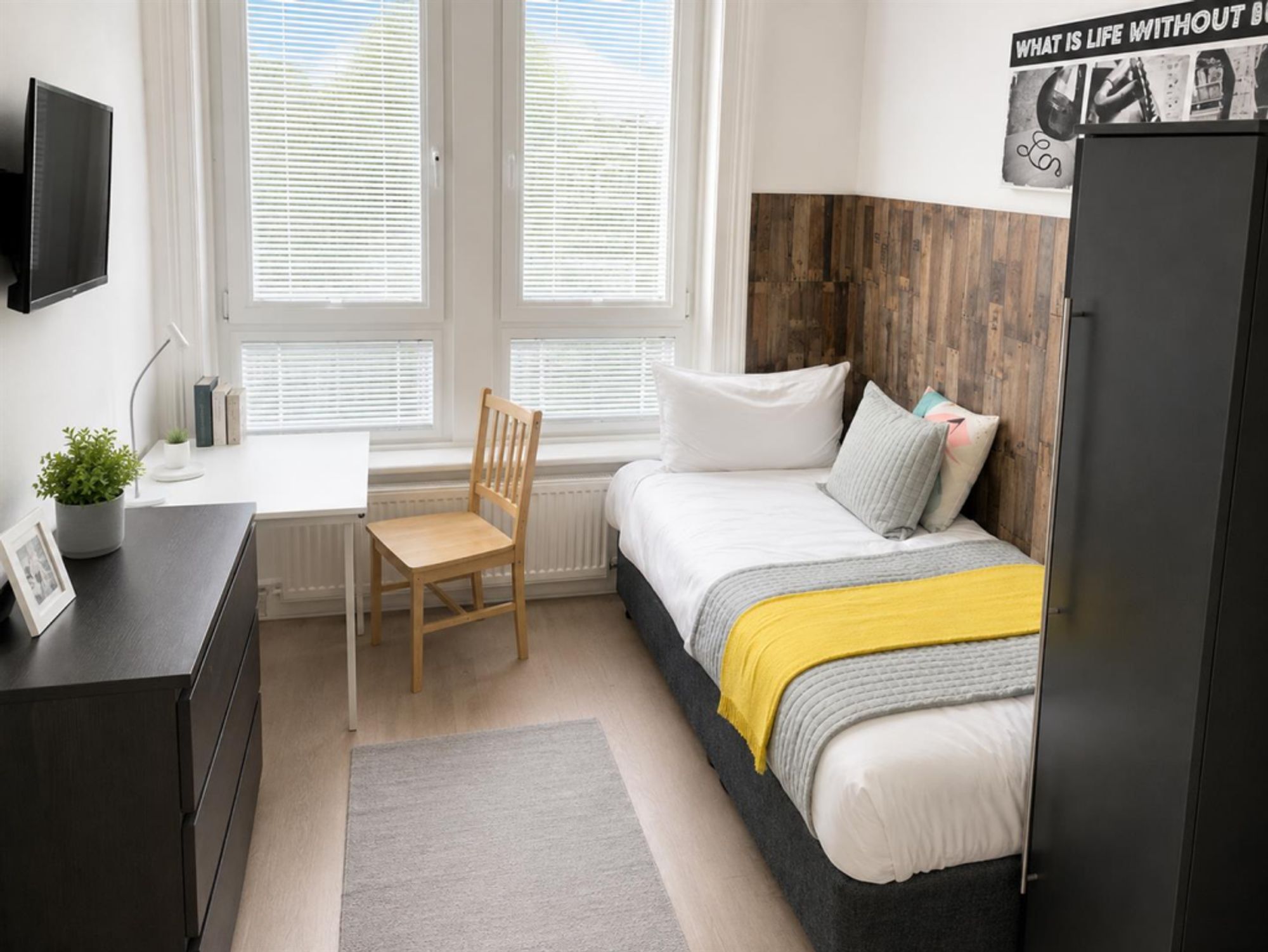 Room Woolwich Road in Greater London