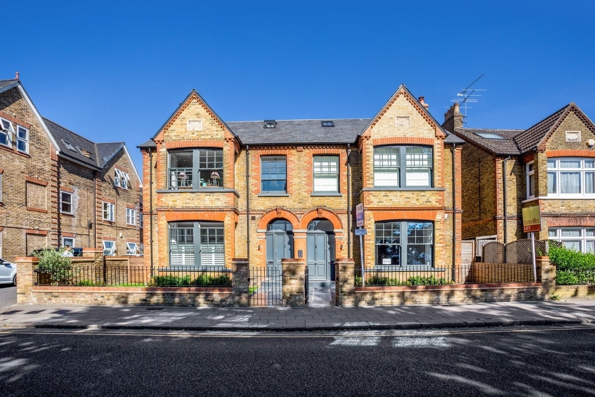Flat Osborne Mews in Windsor
