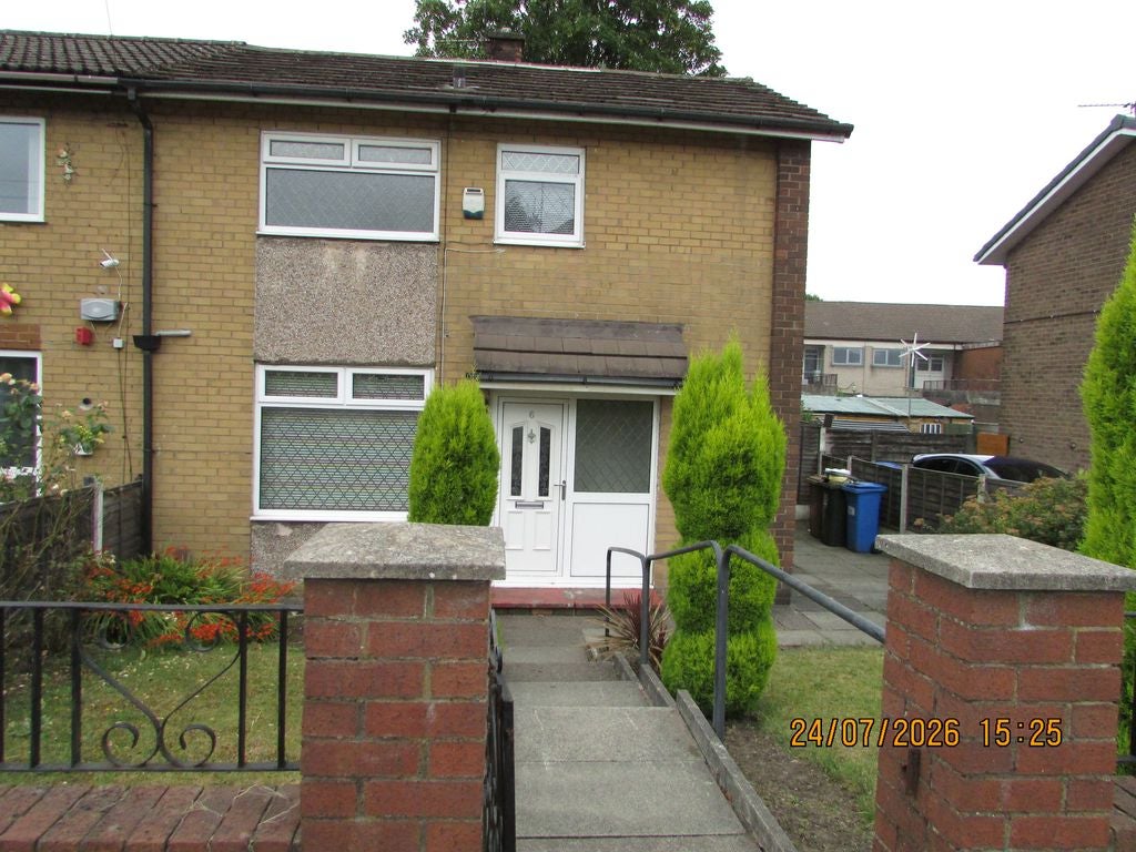 House Sutherland Road in Rochdale