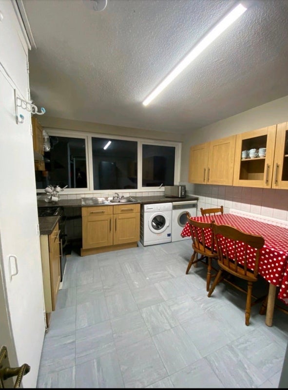 Room Manley Street in Greater London
