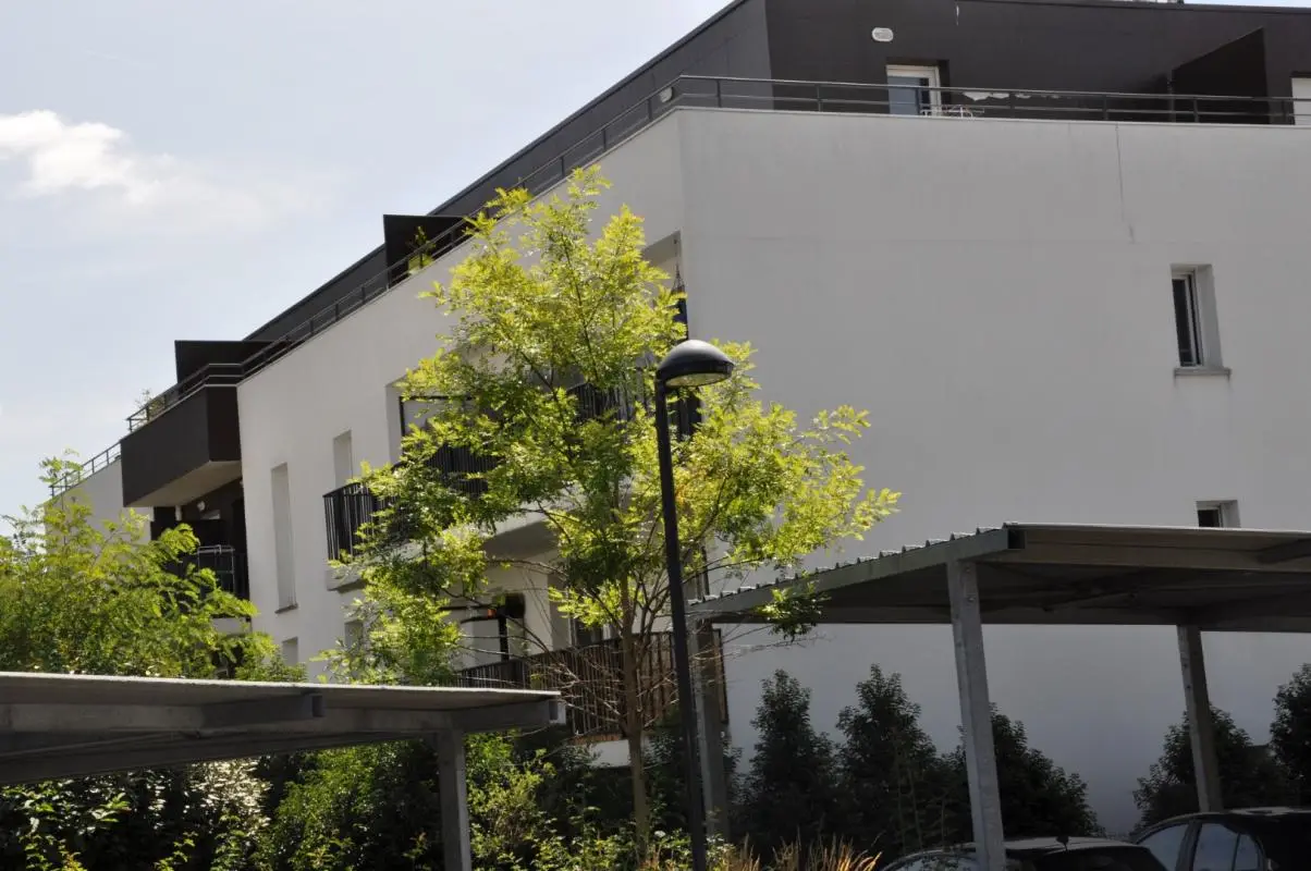 Flat Rue Gaston Defferre in Cenon