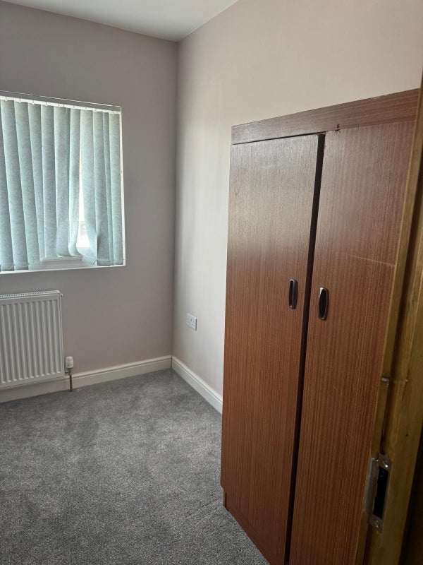 Room Humber Way in Slough