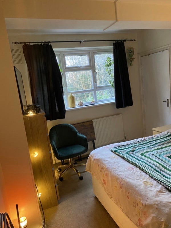 Room Westhouse Close in Greater London