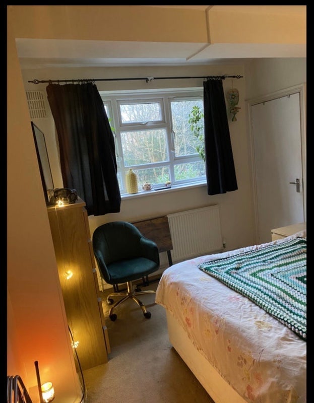 Room Westhouse Close in Greater London