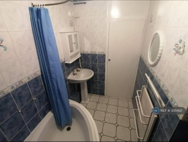Flat St Cecilia Close in Wyre Forest
