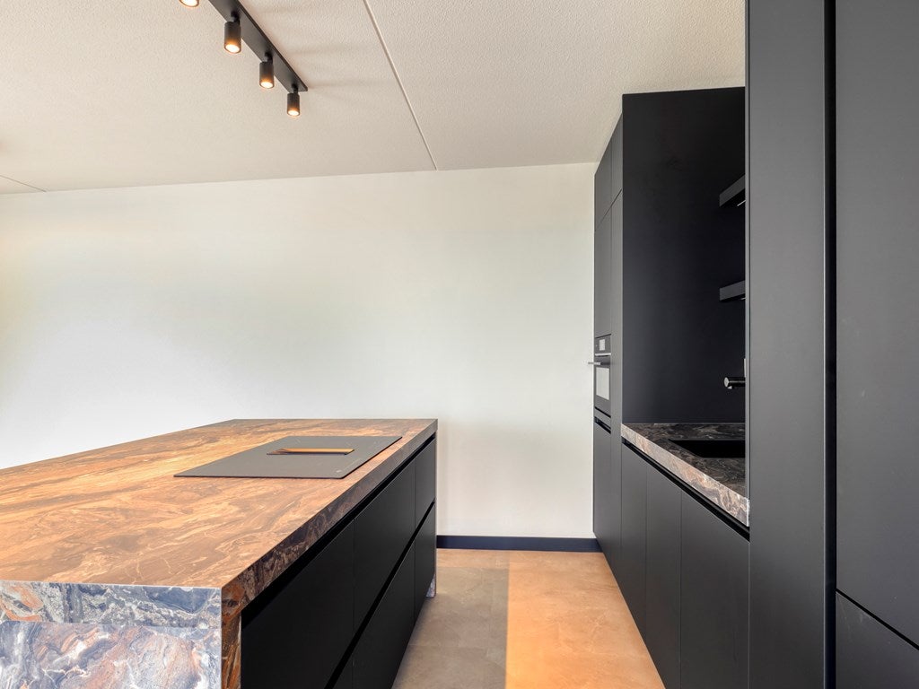Appartement Berninistraat 13