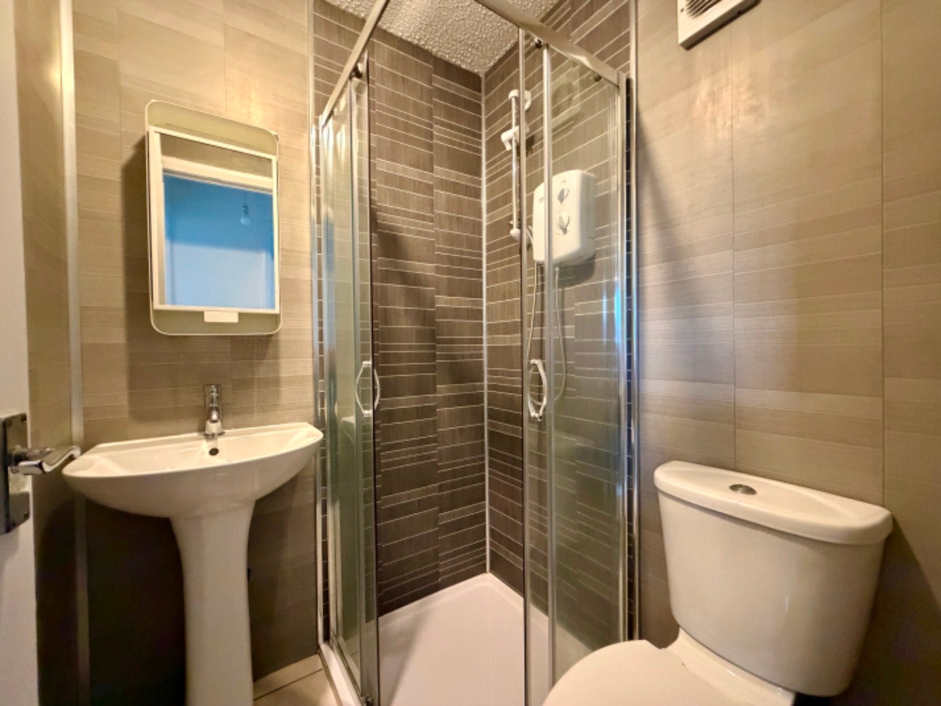 Flat MacDougal Quadrant in Bellshill