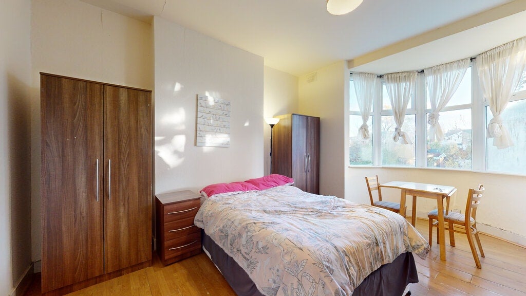 Room Anson Road in Greater London