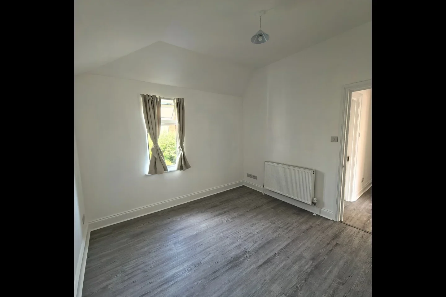 Flat Gemini Court in Greater London