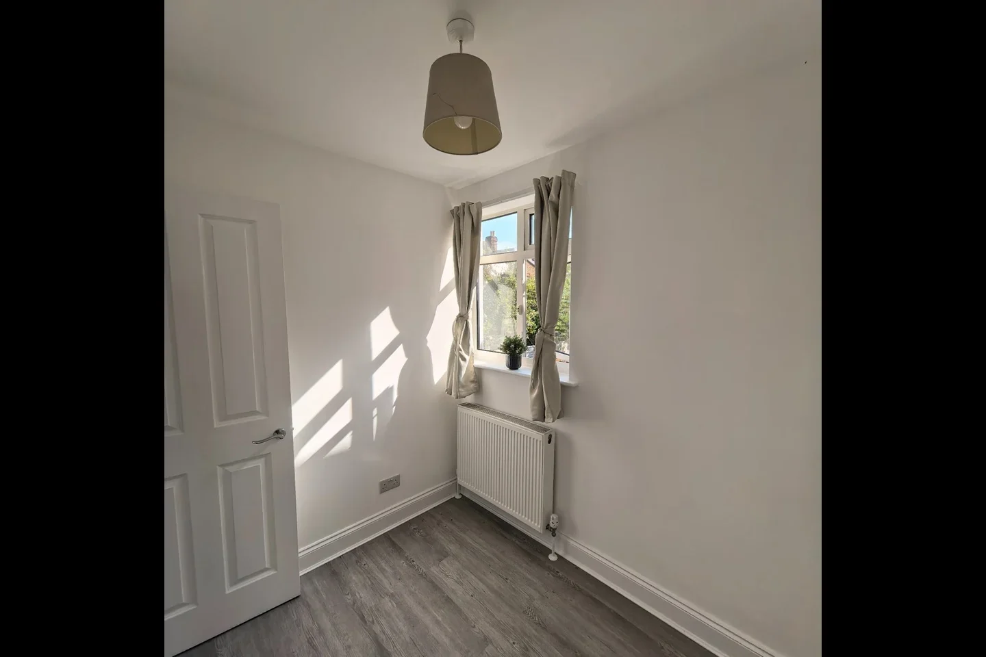 Flat Gemini Court in Greater London