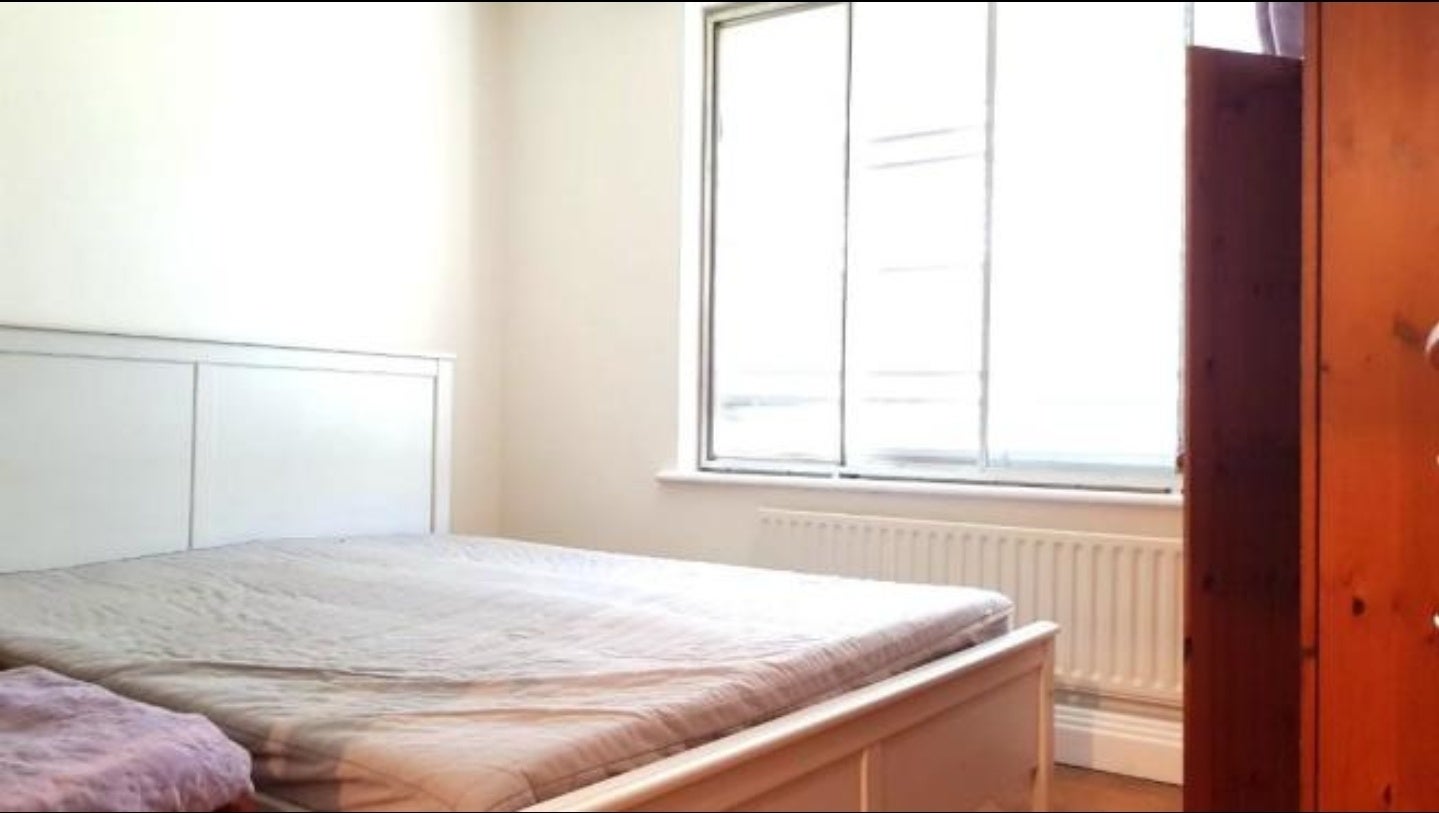 Flat The Ridings in Greater London