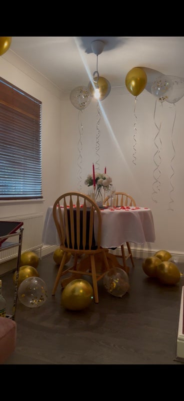 Room St Luke's Road in Tandridge