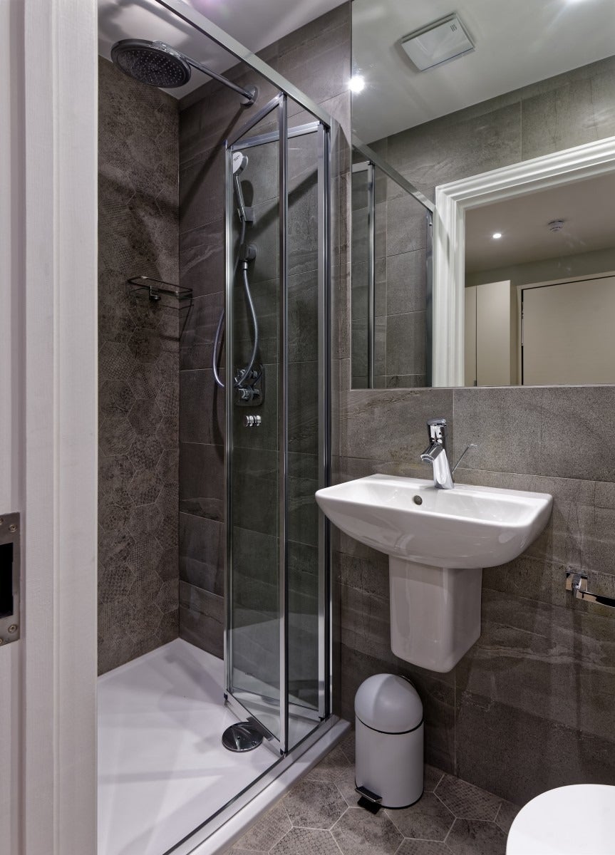 Flat Bingham Place in London