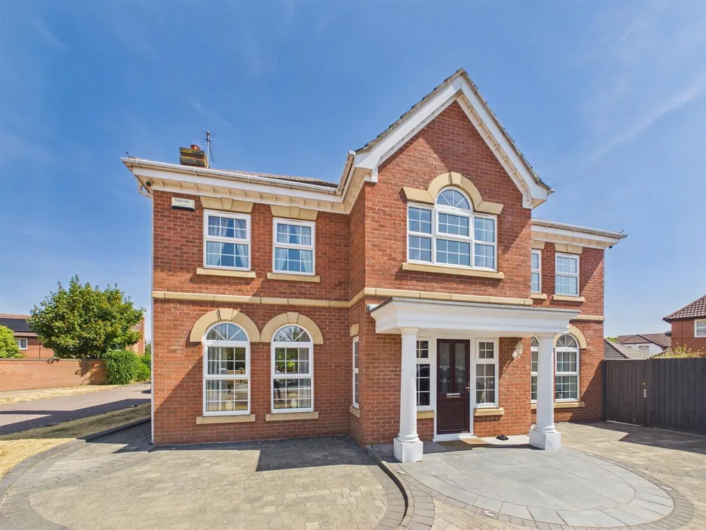 House Freesia Close in Charnwood