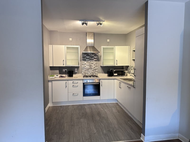 Flat Drybrough Crescent in City of Edinburgh