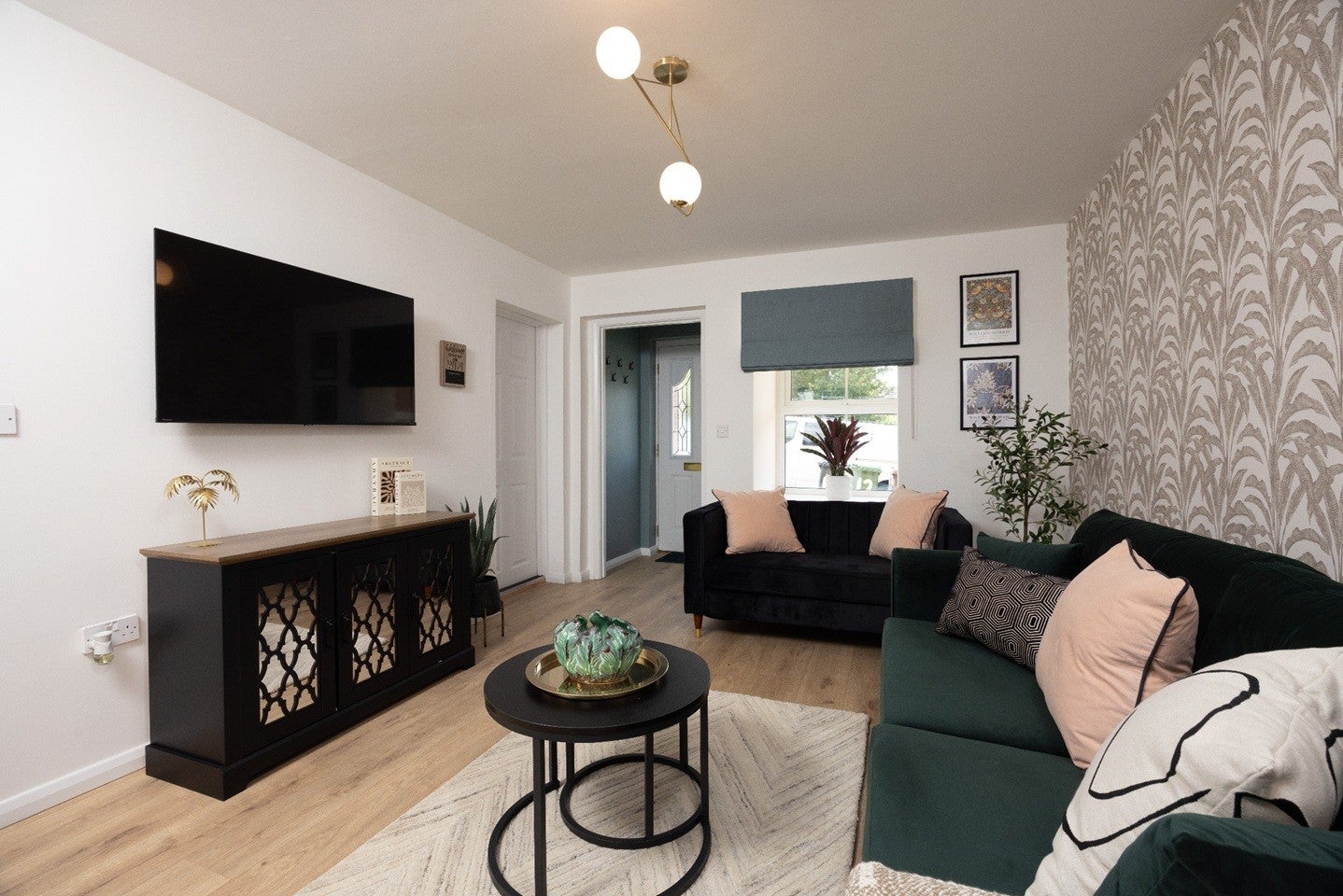 Flat Beverley Road in Greater London