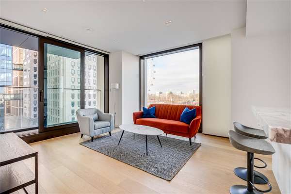 Flat Sutton Walk in Greater London