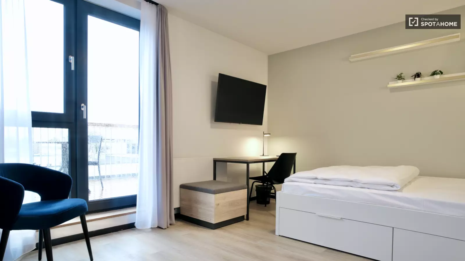 Wohnung Pestalozzistraße in Berlin