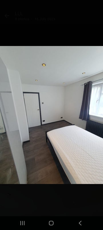 Room Blaney Crescent in Greater London