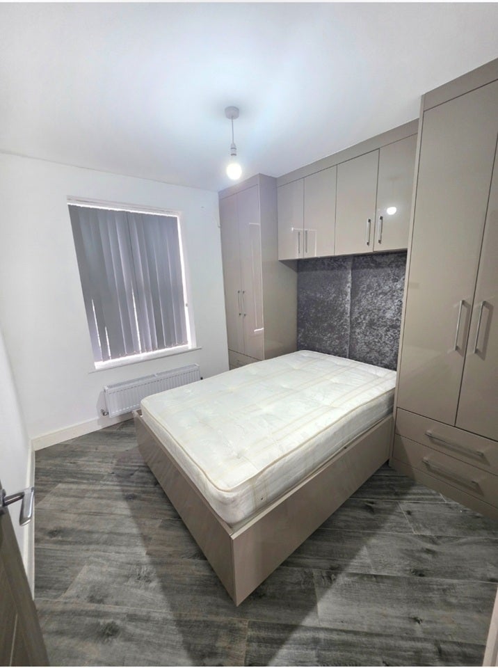 Flat High Road Leytonstone in Greater London