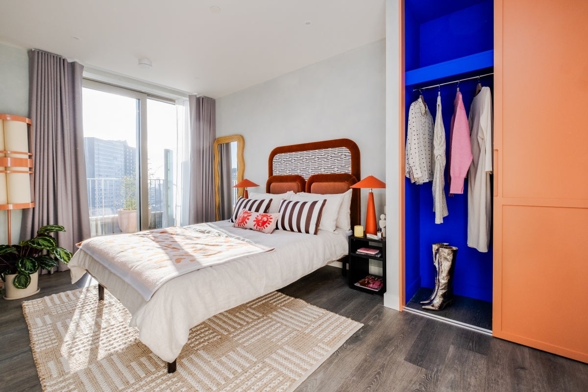 Flat Cherry Park Lane in Greater London