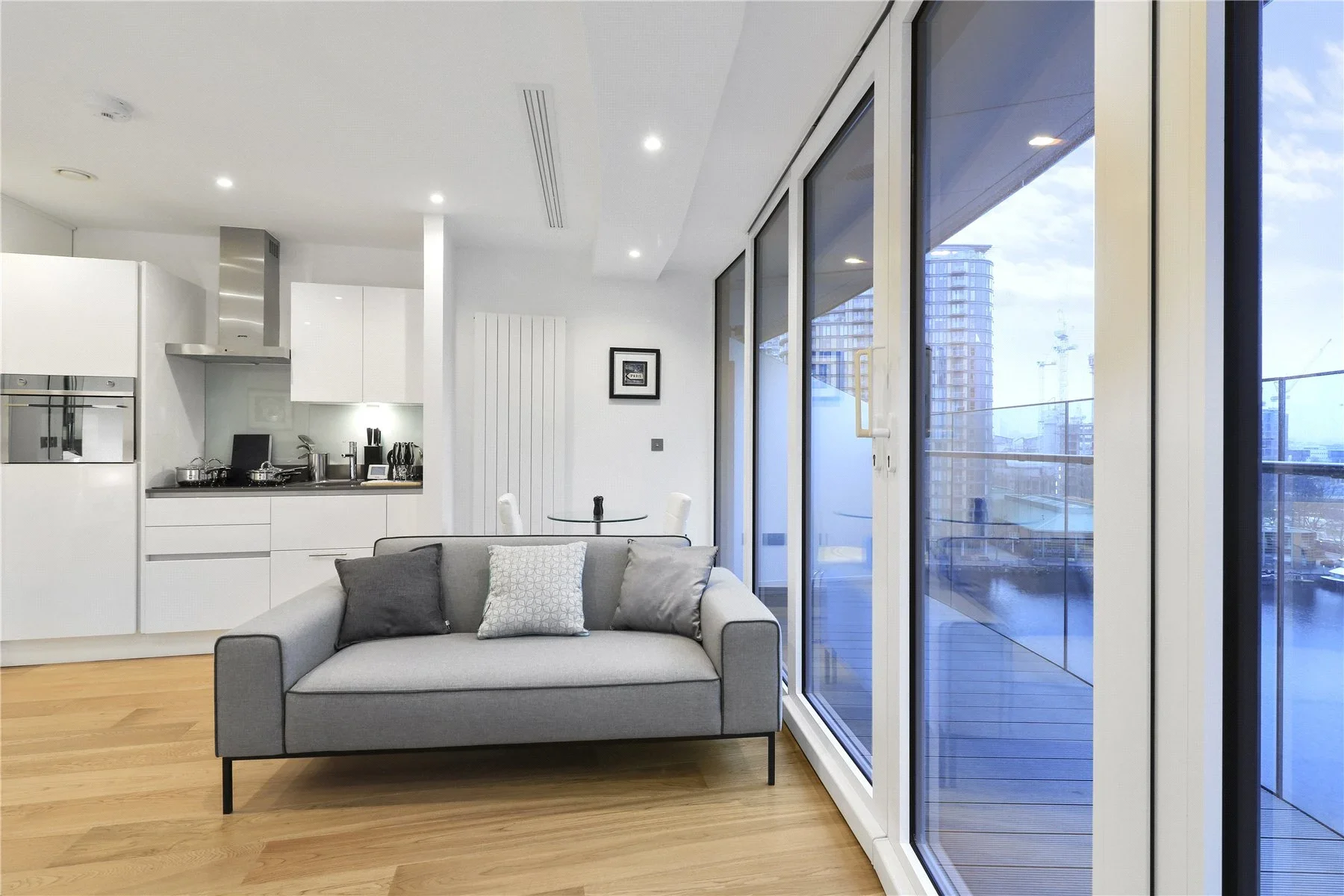 Flat Alexia Square in Greater London