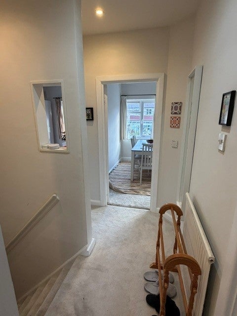 Flat Mulberry Lane in Greater London