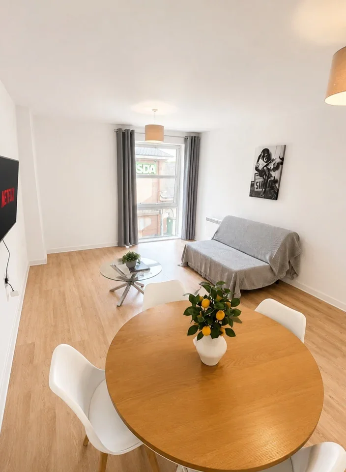 Flat London Road in Greater London
