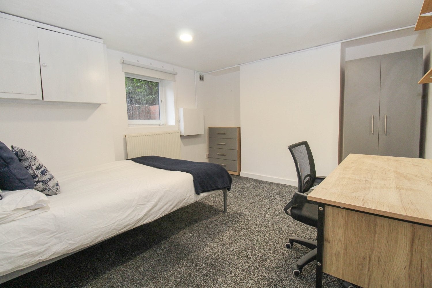 Flat Claremont Avenue in Leeds