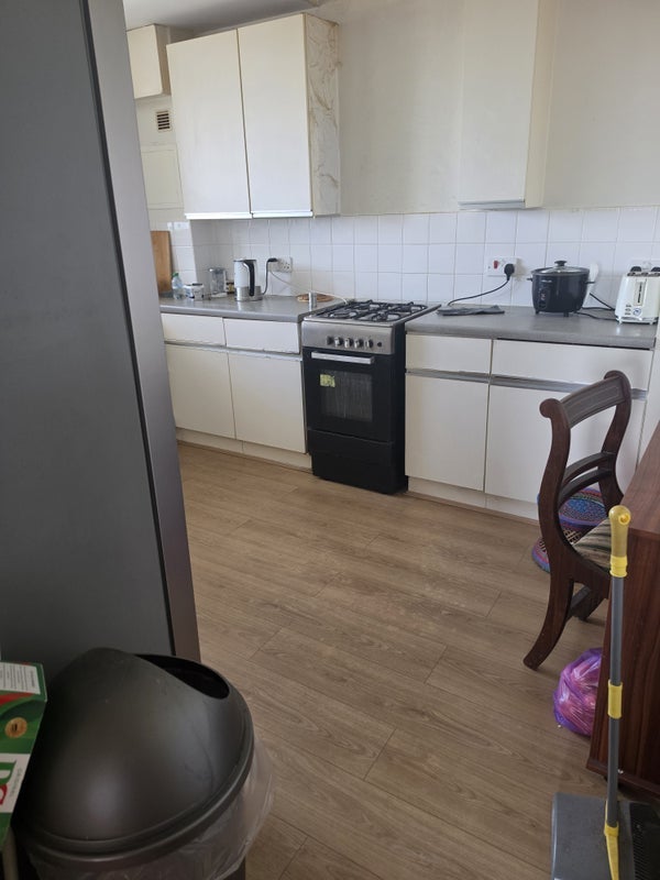 Room Joseph Street in Greater London