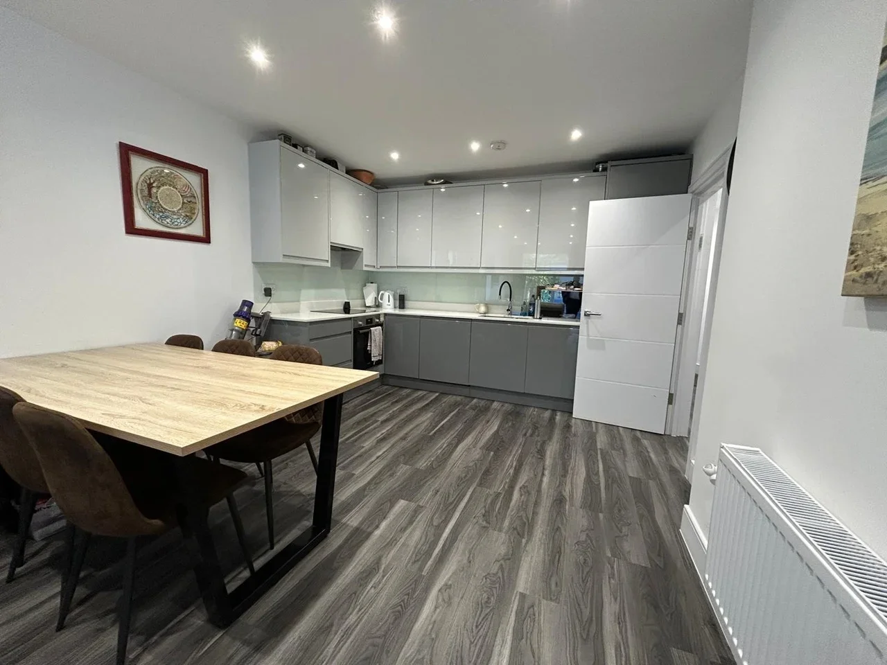 House Finchley Lane in Greater London