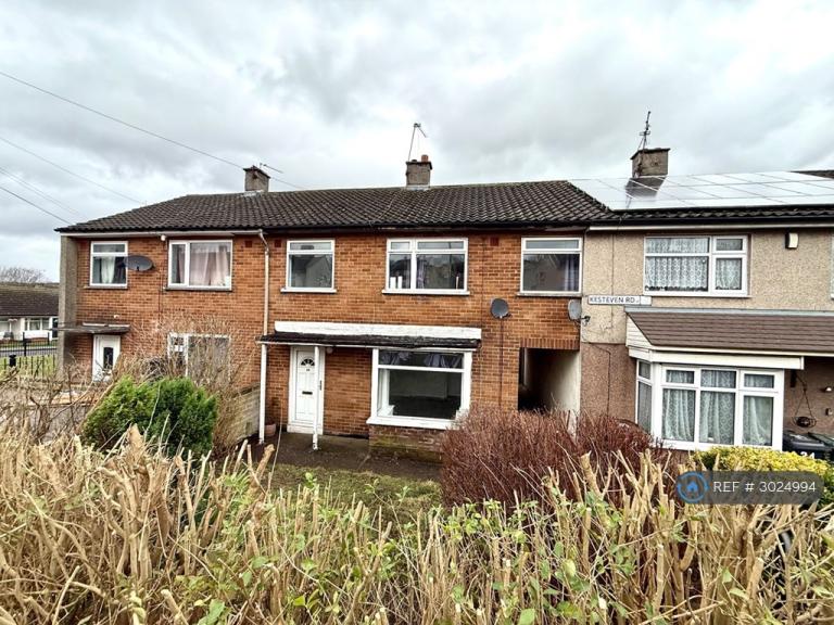 House Englefield Close in Bradford