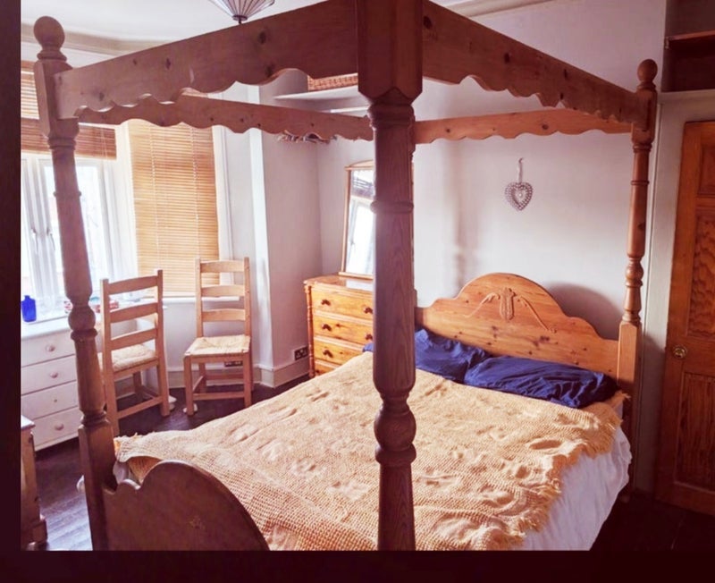 Room Forfar Road in Greater London
