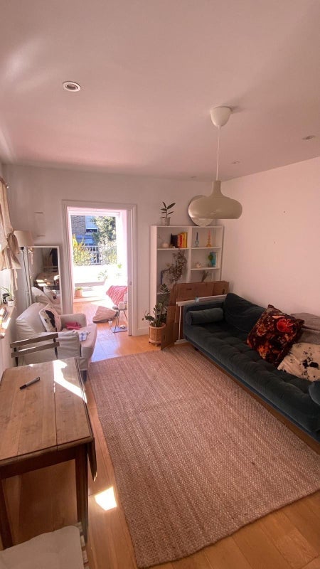 Room Estelle Road in Greater London
