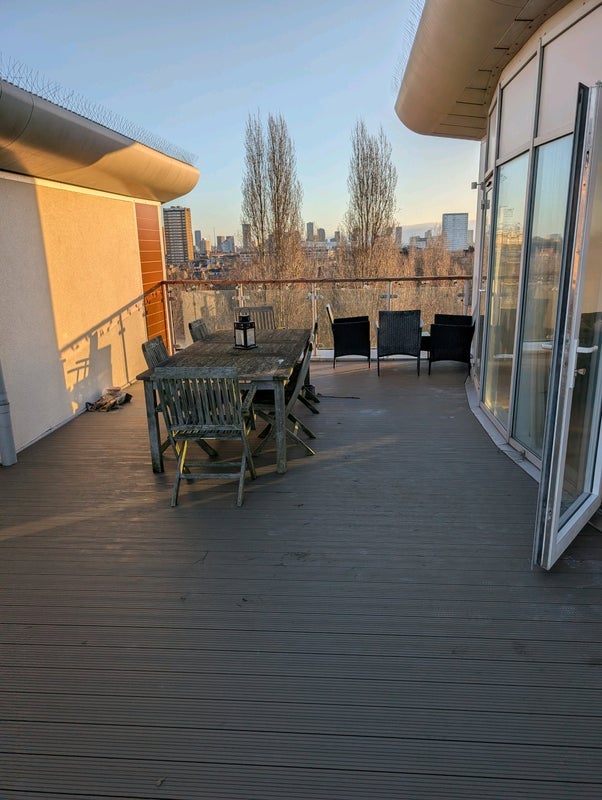 Flat Palmers Road in Greater London