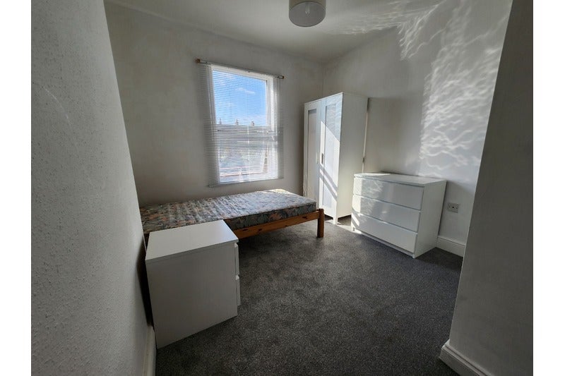 Room Haygrove Park Road in Bridgwater