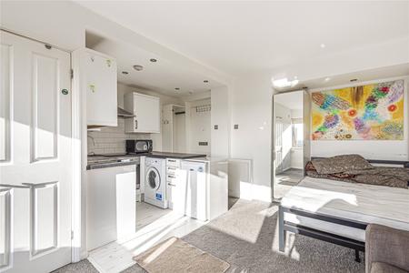 Flat Seven Sisters Road in Greater London