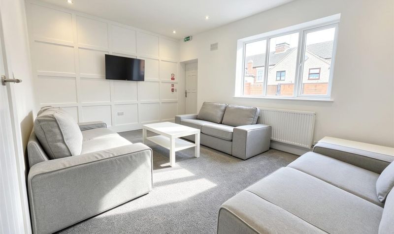 Room Thomas Street in Rotherham